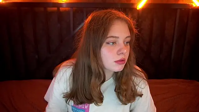 SnowWhiti online show from 23, 10, 2025