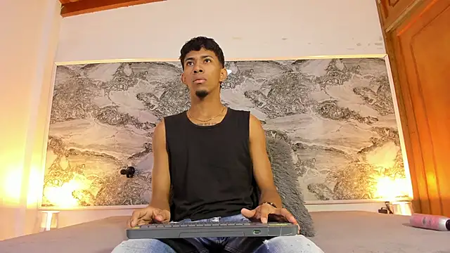 Ethan thouse online show from 12, 10, 2025