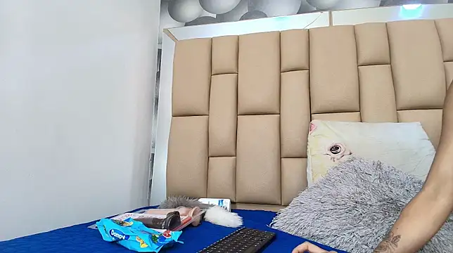 hannah teehn online show from 28, 11, 2025