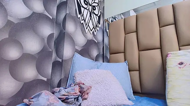 hannah teehn online show from 18, 10, 2025