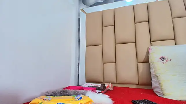 hannah teehn online show from 2, 12, 2025