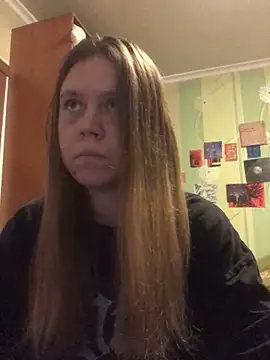 LunaVirelle online show from 25, 11, 2025