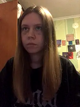 LunaVirelle online show from 28, 10, 2025