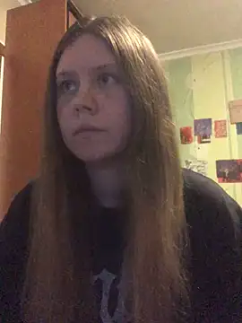 Snapshot of LunaVirelle chatting on 4, 6, 2026 LunaVirelle online show from 4, 6, 2026