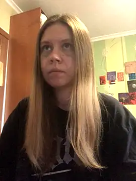 LunaVirelle online show from 7, 11, 2025