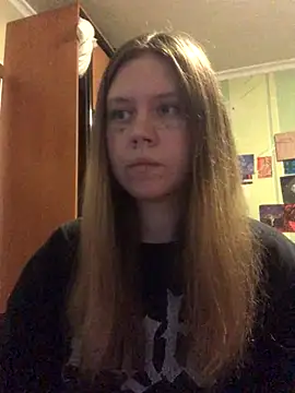 LunaVirelle online show from 25, 10, 2025