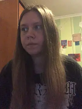 Snapshot of LunaVirelle chatting on 8, 5, 2026 LunaVirelle online show from 8, 5, 2026
