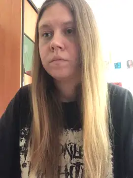 Snapshot of LunaVirelle chatting on 28, 5, 2026 LunaVirelle online show from 28, 5, 2026