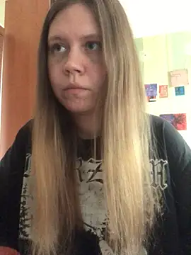 Snapshot of LunaVirelle chatting on 21, 5, 2026 LunaVirelle online show from 21, 5, 2026