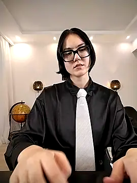 Marie Fitch online show from 13, 11, 2025