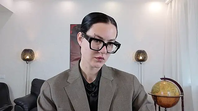 Marie Fitch online show from 13, 5, 2026