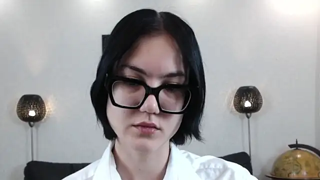 Marie Fitch online show from 20, 11, 2025