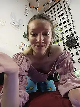 Lucy colee online show from 24, 10, 2025