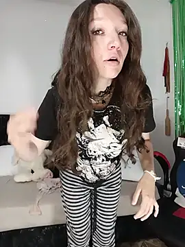 Lucy colee online show from 3, 3, 2026