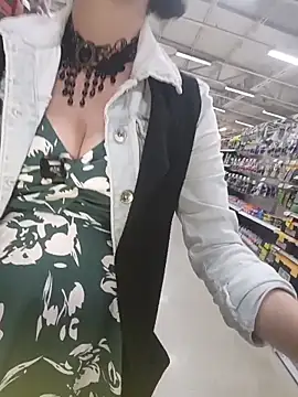 Lucy colee online show from 9, 4, 2026