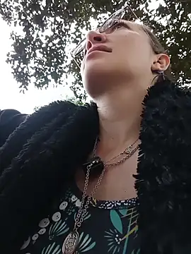 Lucy colee online show from 5, 1, 2026