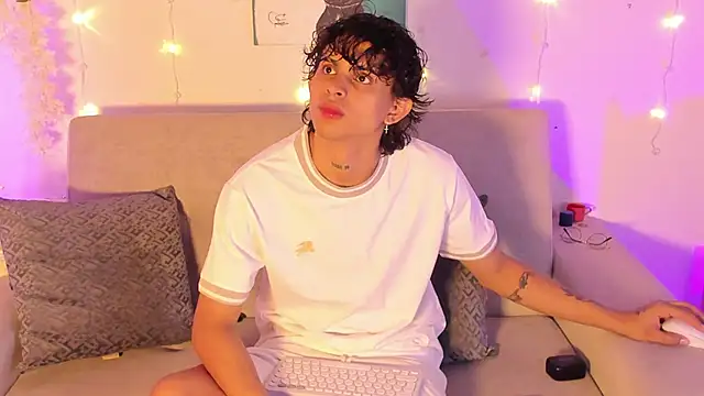 lua boy online show from 27, 3, 2026