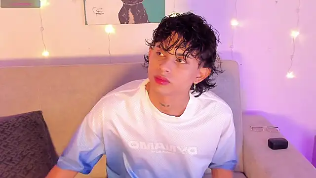 lua boy online show from 26, 4, 2026