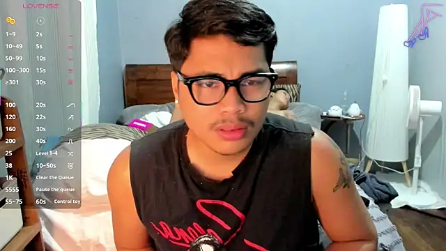 LuisitoJuancho55 online show from 21, 12, 2025