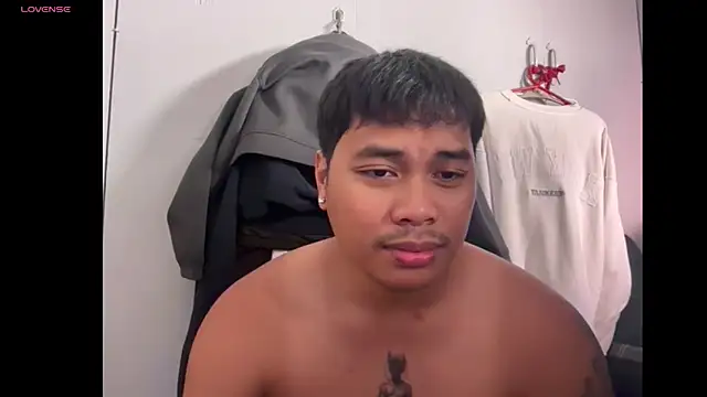 LuisitoJuancho55 online show from 22, 4, 2026