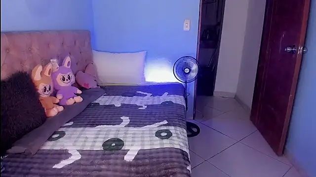 babysomeer online show from 4, 8, 2026