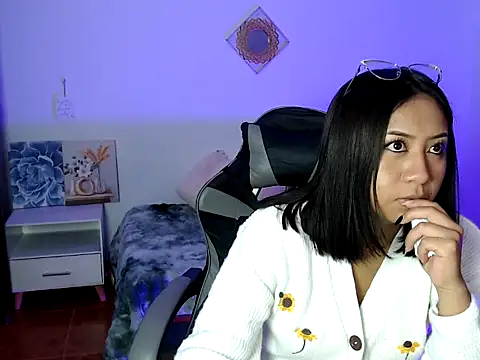 Snapshot of sofia__666 chatting on 18, 10, 2025 sofia 666 online show from 18, 10, 2025