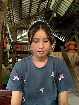 Snapshot of Han-han123 chatting on 21, 10, 2025 Han-han123 online show from 21, 10, 2025