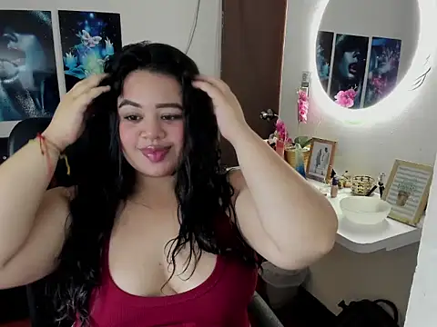 oliviia cute online show from 12, 11, 2025