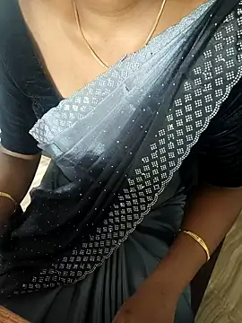 Tamilmallu-duskygirl03 online show from 7, 11, 2025