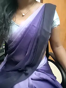 Snapshot of Tamilmallu-duskygirl03 chatting on 25, 5, 2026 Tamilmallu-duskygirl03 online show from 25, 5, 2026