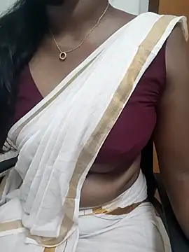 Snapshot of Tamilmallu-duskygirl03 chatting on 17, 5, 2026 Tamilmallu-duskygirl03 online show from 17, 5, 2026
