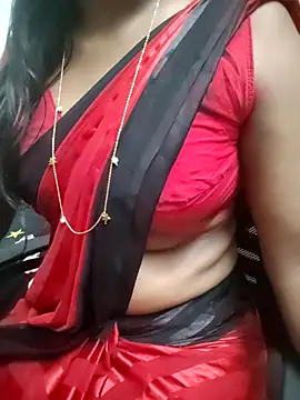 Snapshot of Tamilmallu-duskygirl03 chatting on 27, 5, 2026 Tamilmallu-duskygirl03 online show from 27, 5, 2026
