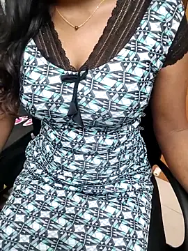 Tamilmallu-duskygirl03 online show from 3, 2, 2026