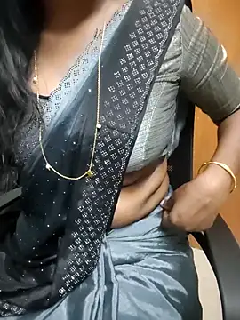 Tamilmallu-duskygirl03 online show from 9, 7, 2026