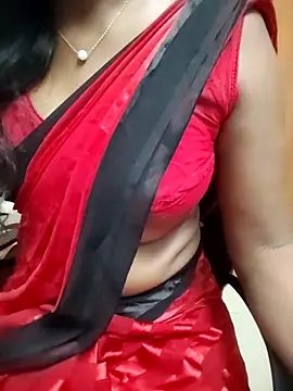 Snapshot of Tamilmallu-duskygirl03 chatting on 20, 5, 2026 Tamilmallu-duskygirl03 online show from 20, 5, 2026