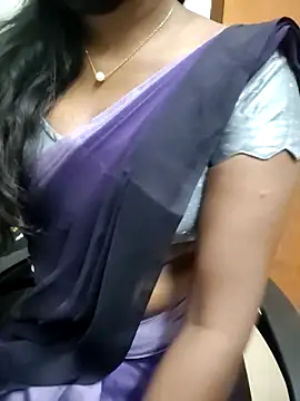 Snapshot of Tamilmallu-duskygirl03 chatting on 31, 5, 2026 Tamilmallu-duskygirl03 online show from 31, 5, 2026