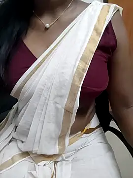 Snapshot of Tamilmallu-duskygirl03 chatting on 30, 5, 2026 Tamilmallu-duskygirl03 online show from 30, 5, 2026
