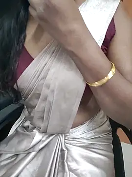 Tamilmallu-duskygirl03 online show from 13, 3, 2026