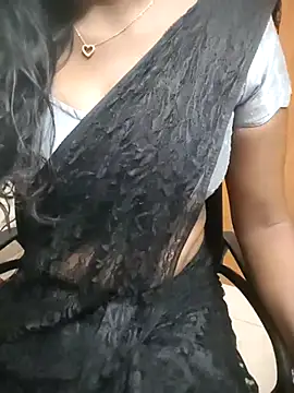 Snapshot of Tamilmallu-duskygirl03 chatting on 15, 5, 2026 Tamilmallu-duskygirl03 online show from 15, 5, 2026