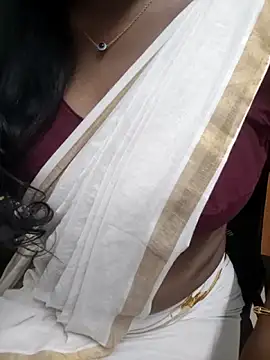 Snapshot of Tamilmallu-duskygirl03 chatting on 26, 5, 2026 Tamilmallu-duskygirl03 online show from 26, 5, 2026