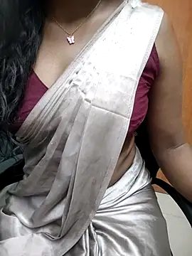 Tamilmallu-duskygirl03 online show from 25, 6, 2026