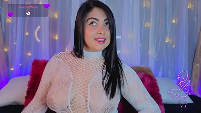 Victoria Jonhss online show from 18, 12, 2025