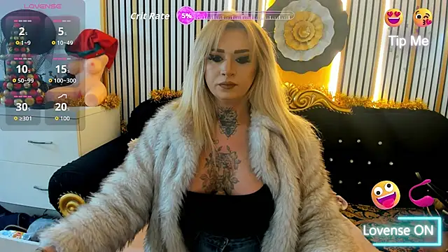 Snapshot of AlenaRios chatting on 2, 12, 2025 AlenaRios online show from 2, 12, 2025