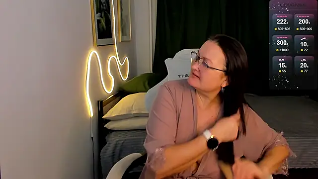 hottyannaa online show from 17, 2, 2026