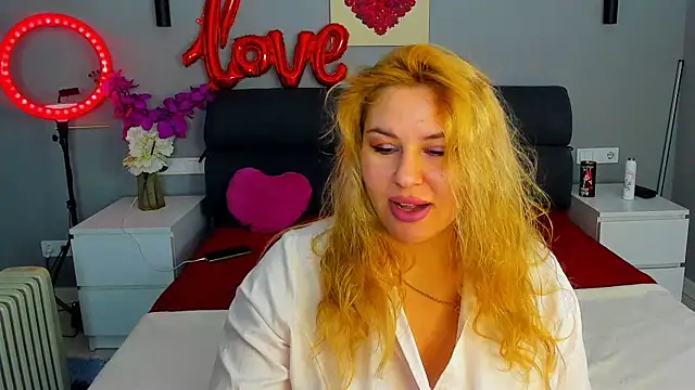Passion-Blondy online show from 8, 2, 2026