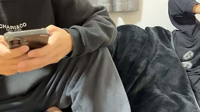 Snapshot of ODORI8300 chatting on 1, 11, 2025 ODORI8300 online show from 1, 11, 2025