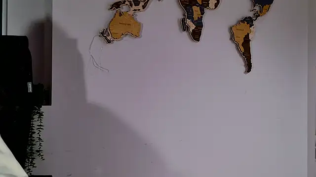 ClaireMathis online show from 23, 4, 2026