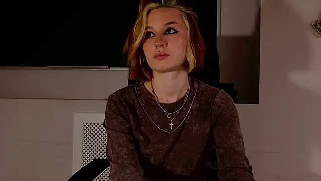 Snapshot of ClaireMathis chatting on 27, 6, 2026 ClaireMathis online show from 27, 6, 2026