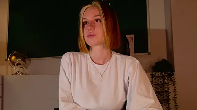 Snapshot of ClaireMathis chatting on 25, 7, 2026 ClaireMathis online show from 25, 7, 2026