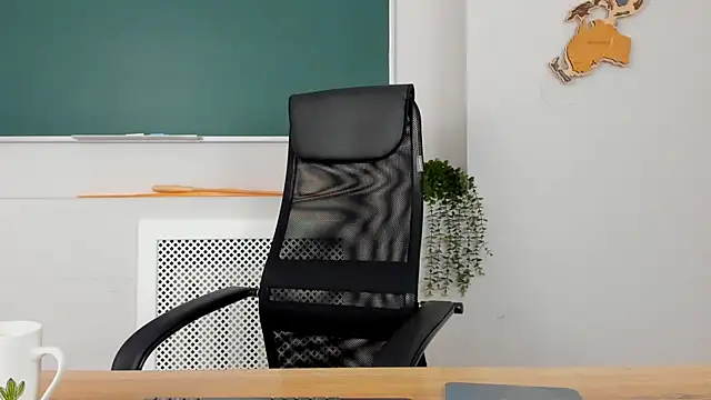 ClaireMathis online show from 5, 4, 2026